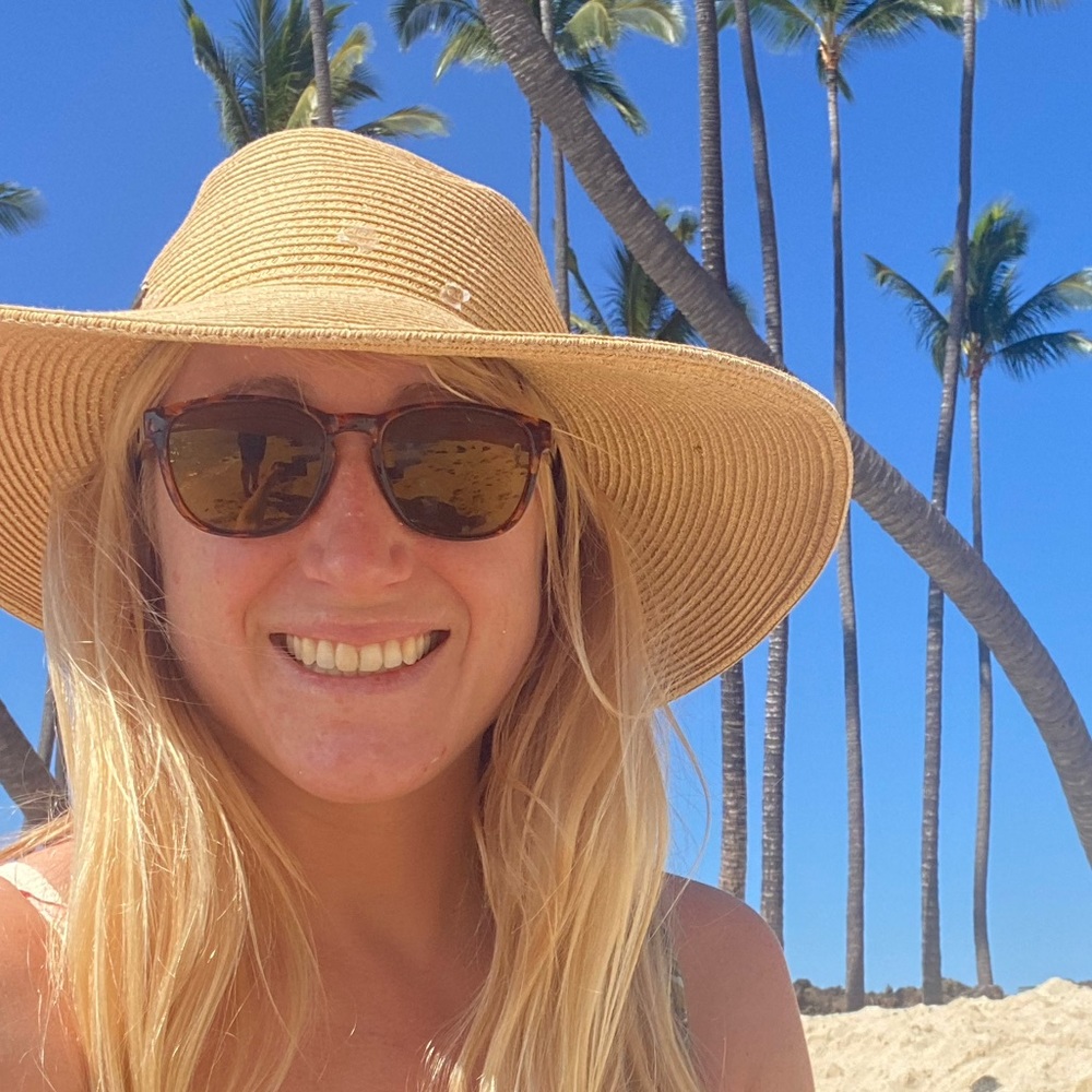 Meet your Posher, Alyssa